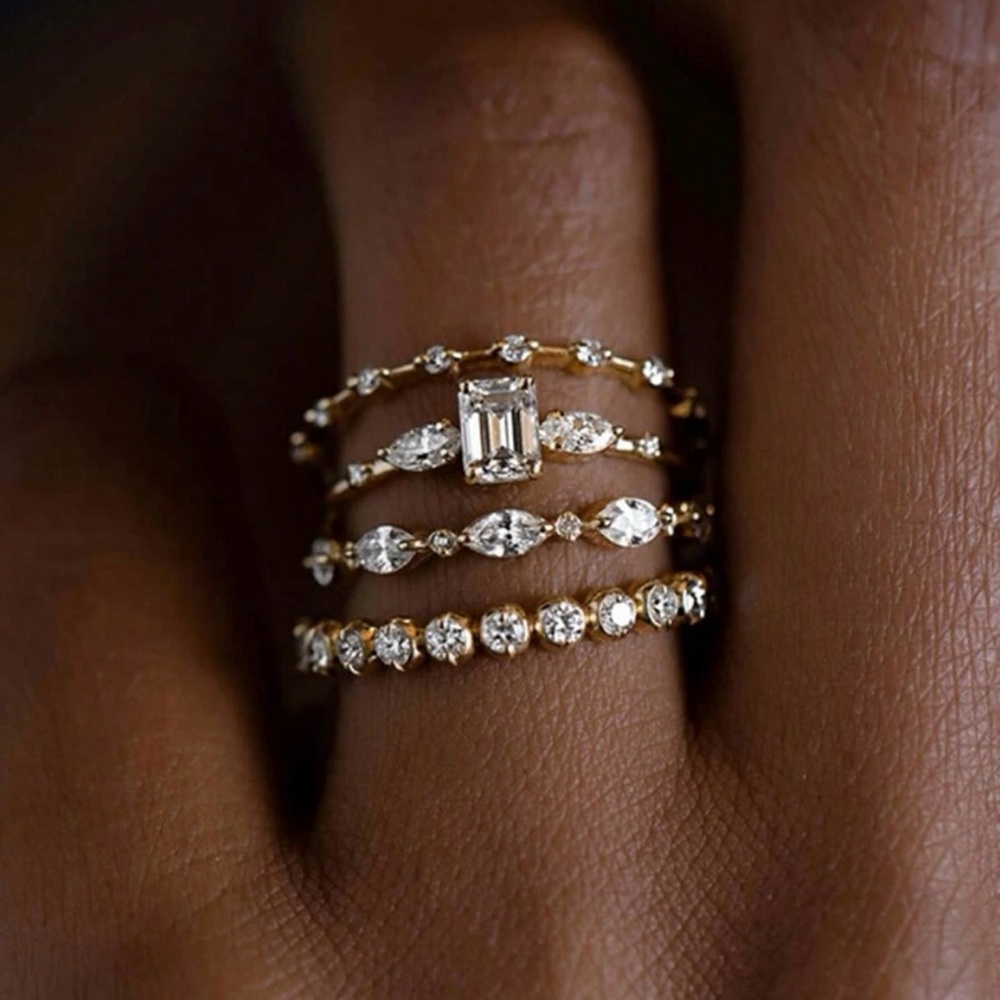 Elegant Gold Women's Ring Set